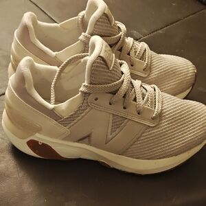 New Balance Beige/Off White Tennis Shoes